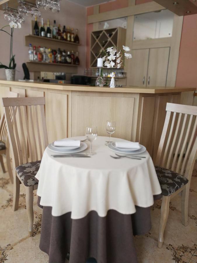 Hotel Angelas Ουτενά Εξωτερικό φωτογραφία